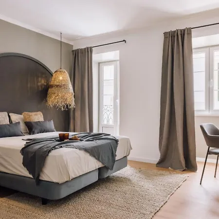 Tadara - 3 Bedrooms In Santo Antonio Lisbon