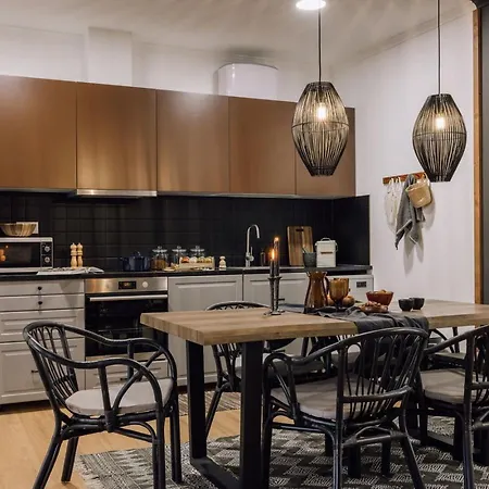 Tadara - 3 Bedrooms In Santo Antonio Lisbon
